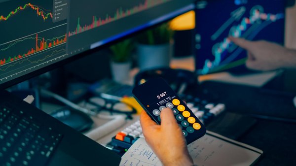 Regroupement de crédits : allégez vos mensualités facilement !